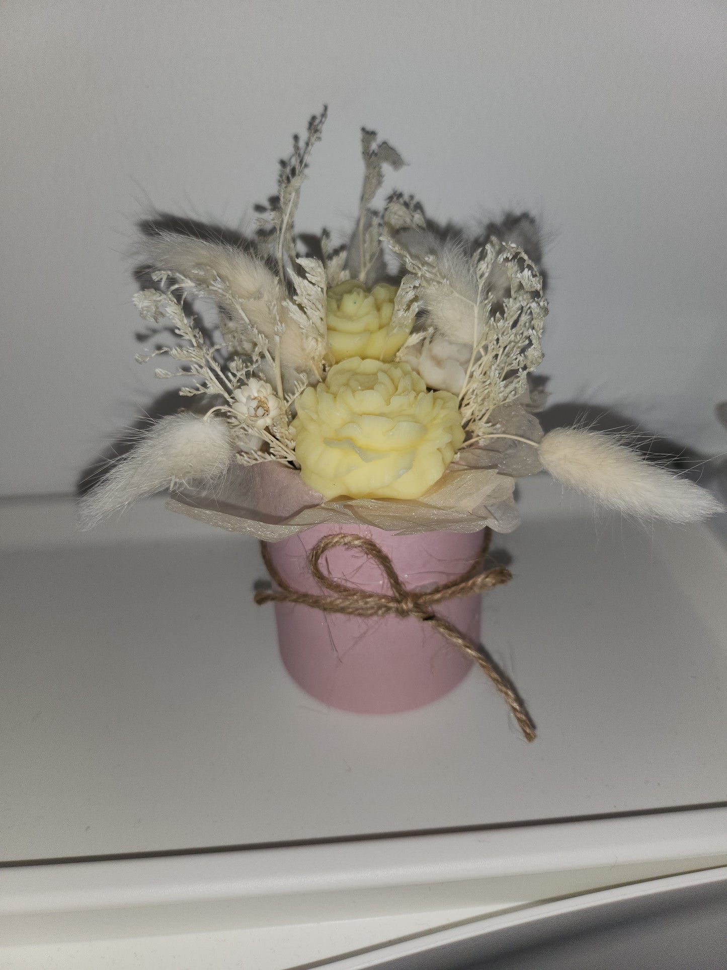 Petit bouquet de fleurs séchées et de fondants parfumés