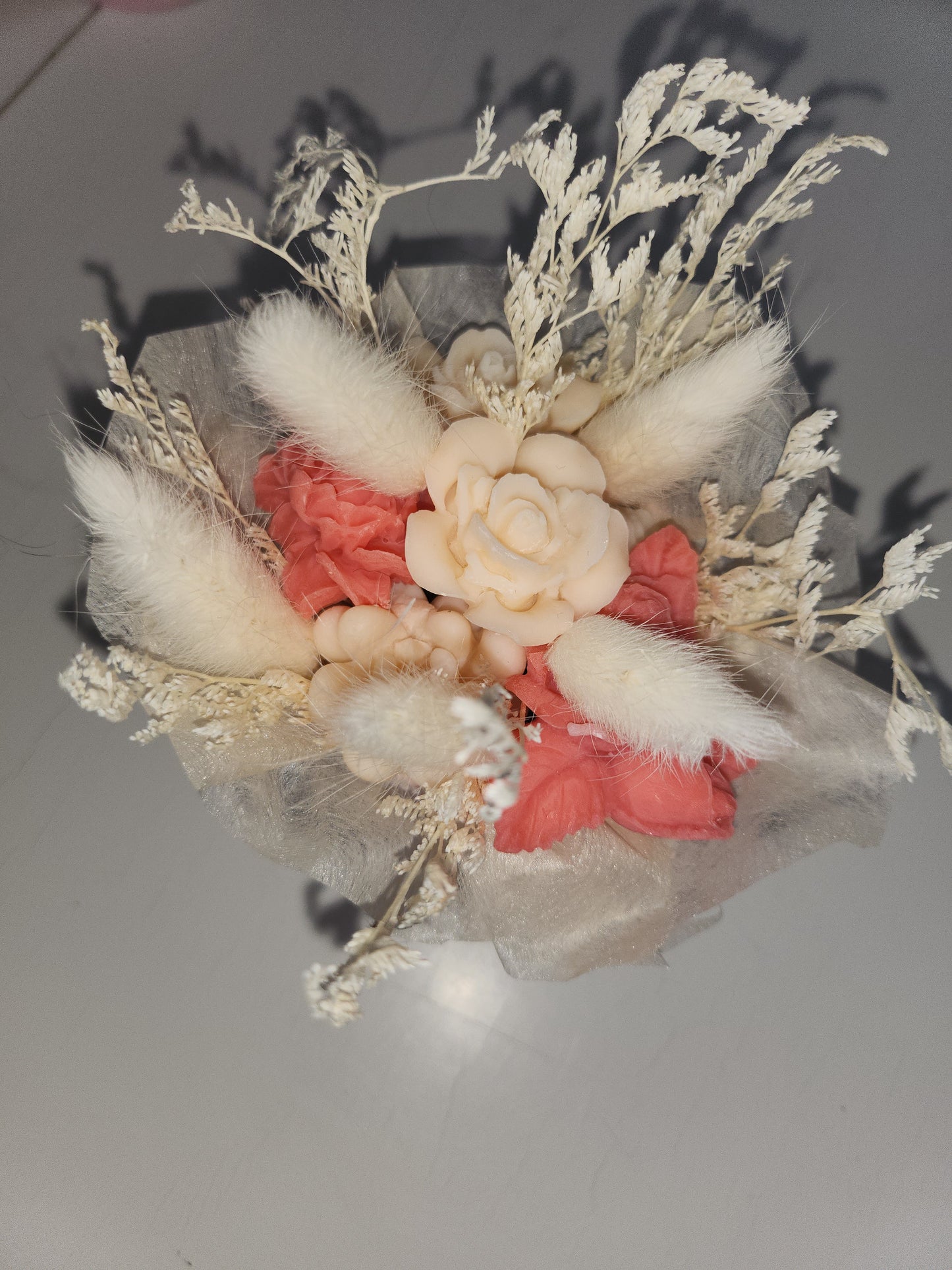 Petit bouquet de fleurs séchées et de fondants parfumés