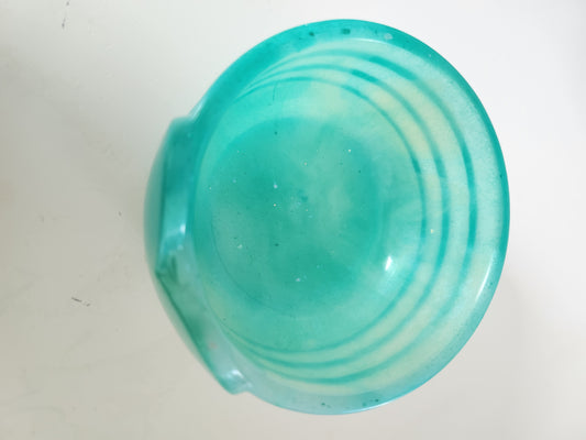 Pot rond avec cœur